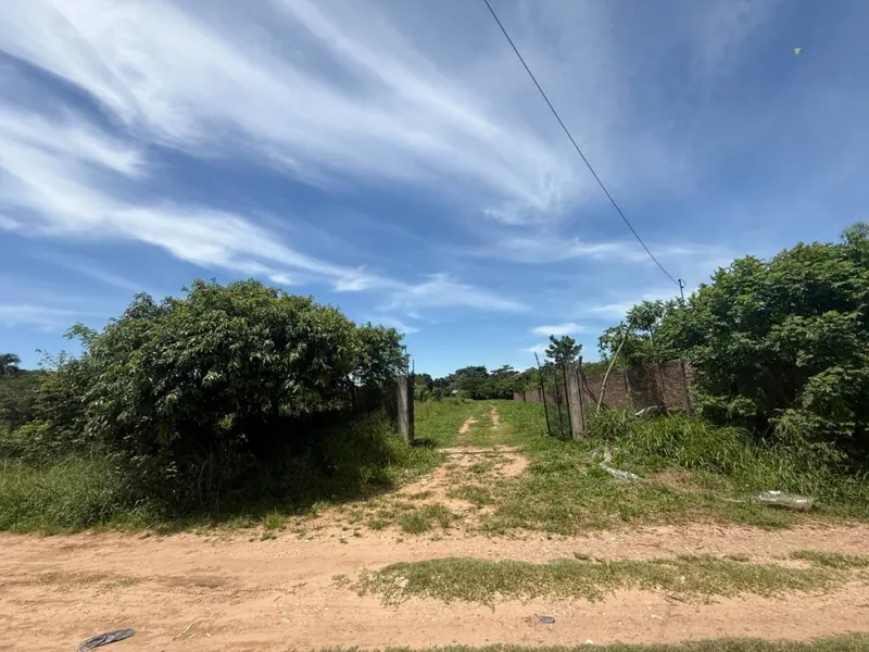 10,000 m² lot for rent facing the San Lorenzo Seminary: foto 3 de 6