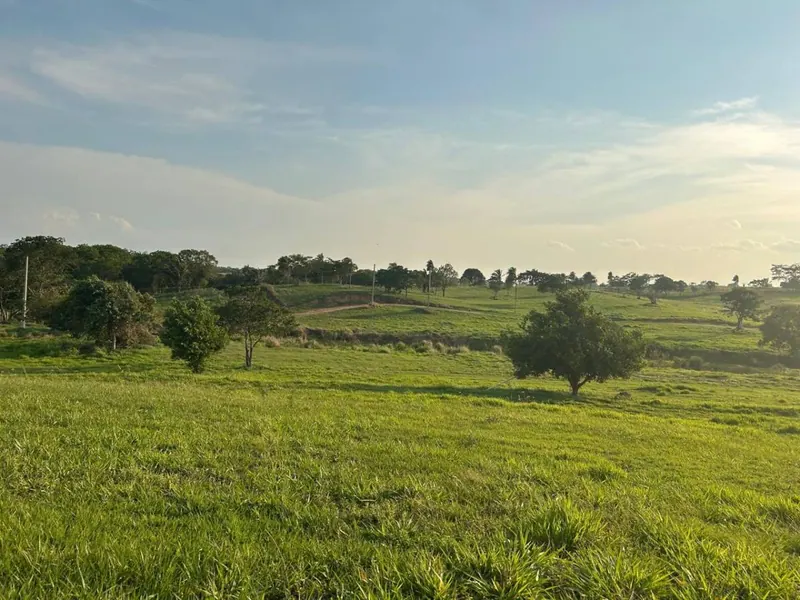 Terreno de 300 m² en venta en la Urbanización Campestre Urubó II: foto 4 de 9