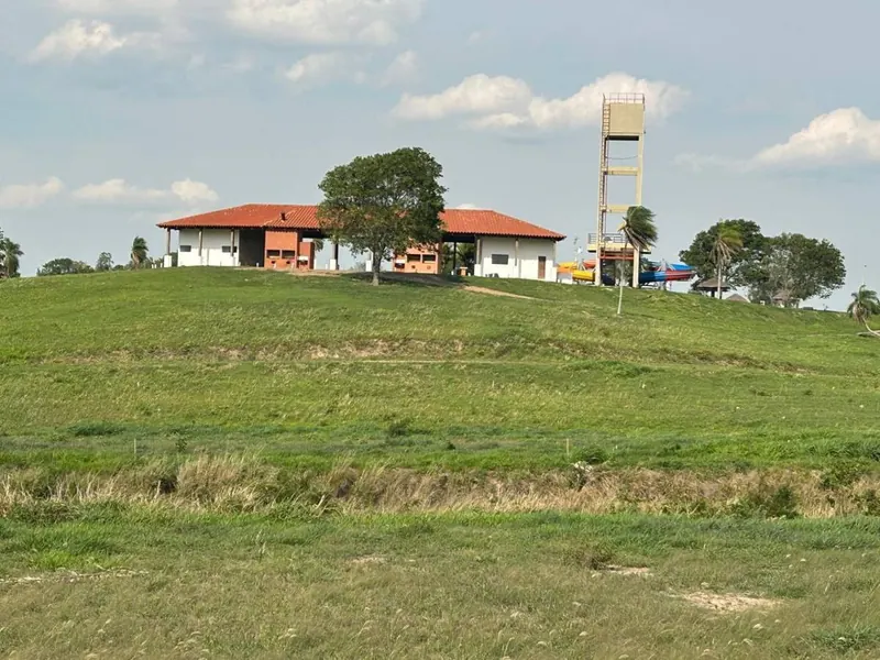 Terreno de 300 m² en venta en la Urbanización Campestre Urubó II: foto 5 de 9
