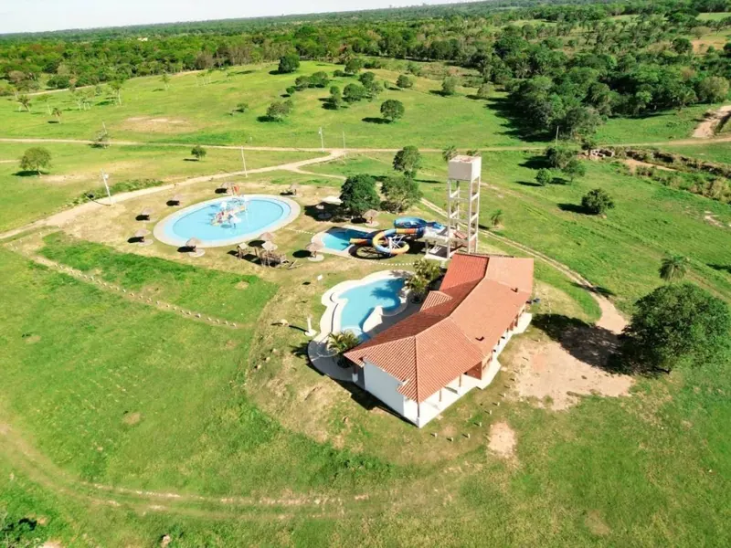 Terreno de 400 m² en venta en el complejo campestre Urubó 2: foto 1 de 5