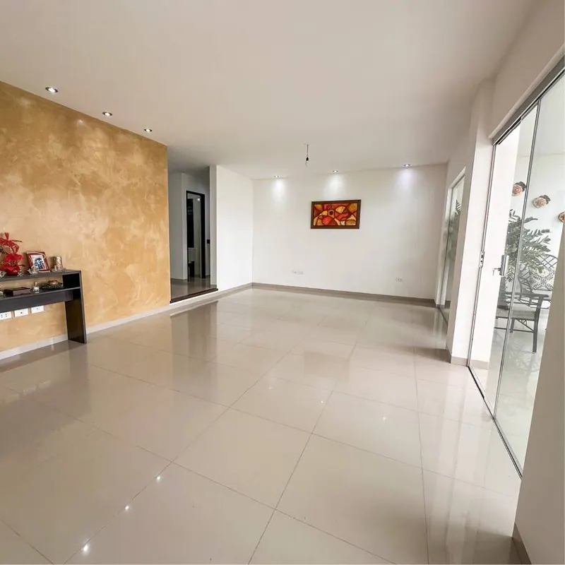 4-bedroom house for sale in the Brisas del Norte II gated community: foto 2 de 16
