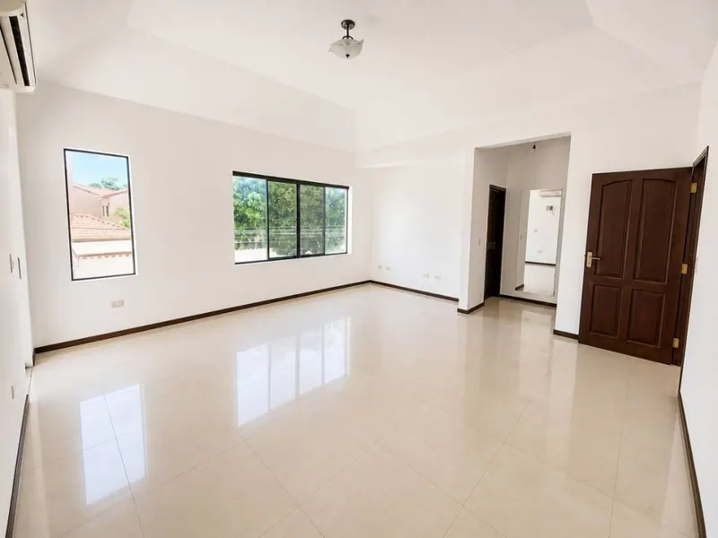 Casa de 3 suites en venta en el condominio Bavaria, Zona Norte: foto 4 de 8