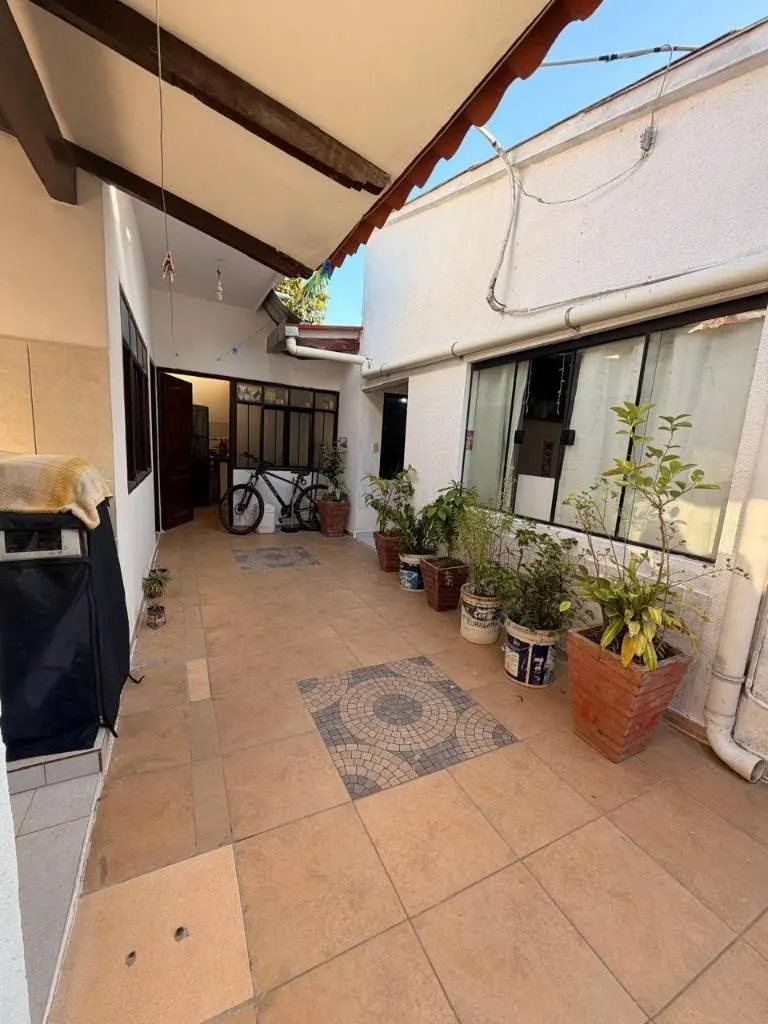 Casa comercial con departamento independiente en venta en la Zona Este: foto 7 de 16