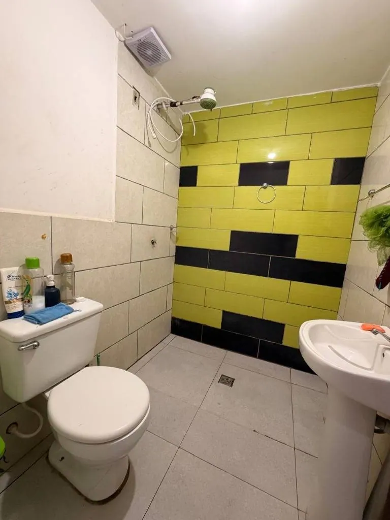 Casa comercial con departamento independiente en venta en la Zona Este: foto 13 de 16