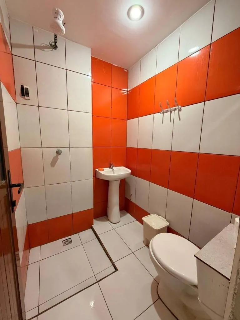 Casa comercial con departamento independiente en venta en la Zona Este: foto 15 de 16