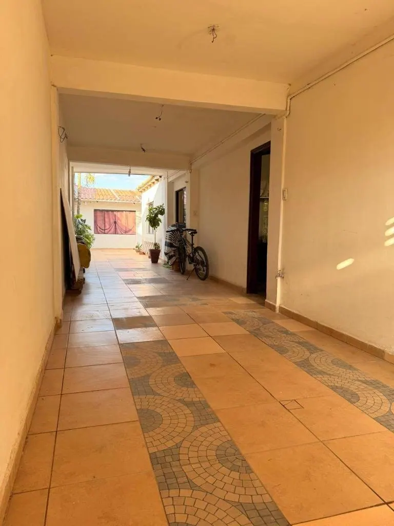 Casa comercial con departamento independiente en venta en la Zona Este: foto 16 de 16
