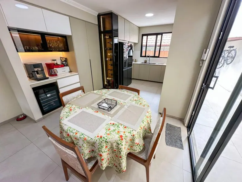 Casa de 3 dormitorios en venta sobre la Av. Pilcomayo, Zona Sur: foto 7 de 30