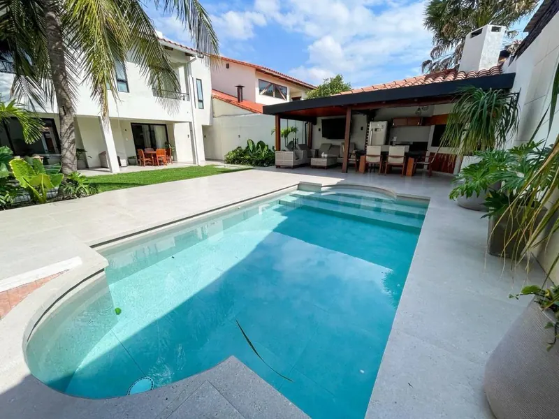 Casa de 3 dormitorios en venta sobre la Av. Pilcomayo, Zona Sur: foto 26 de 30
