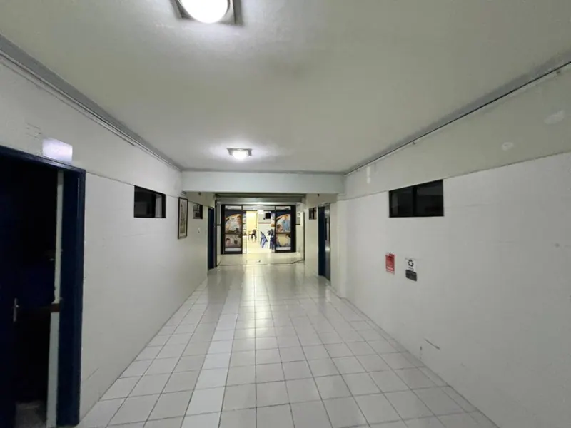 Local comercial de 1.512,26 m² en venta en el Centro: foto 4 de 31