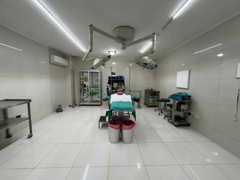 Local comercial de 1.512,26 m² en venta en el Centro: foto 19 de 31