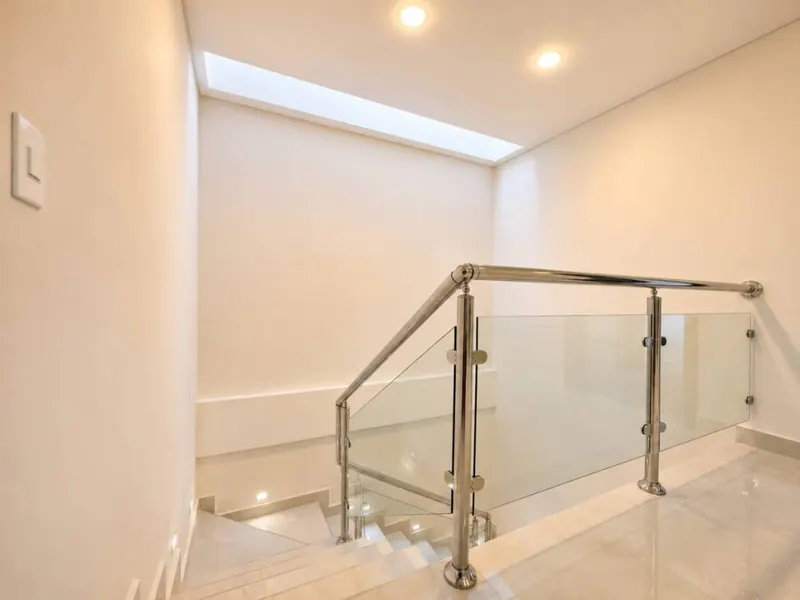 Casa a estrenar de 4 dormitorios en venta en la Zona Norte, Av. Banzer: foto 7 de 14