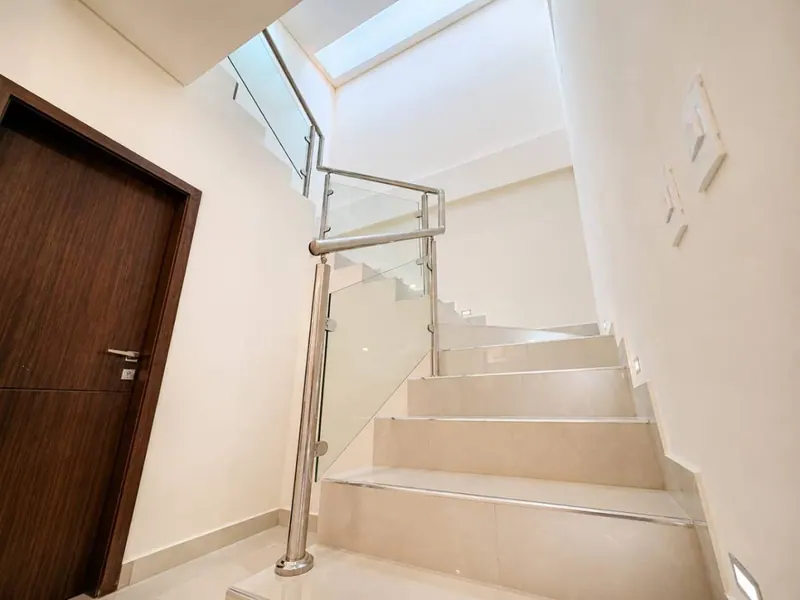 Casa a estrenar de 4 dormitorios en venta en la Zona Norte, Av. Banzer: foto 10 de 14
