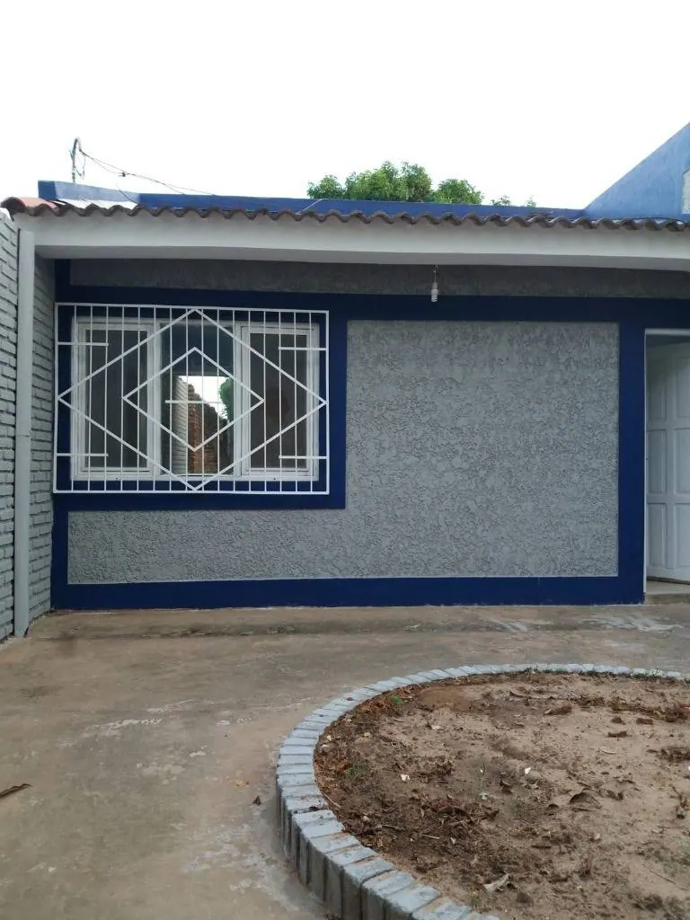 Casa de 2 dormitorios en anticrético sobre la Av. Cumavi, Zona Este: foto 2 de 3