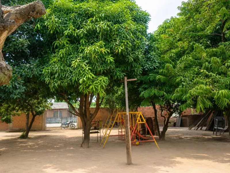 Corner house for sale in the East Zone, 773.51 m² lot: foto 6 de 12