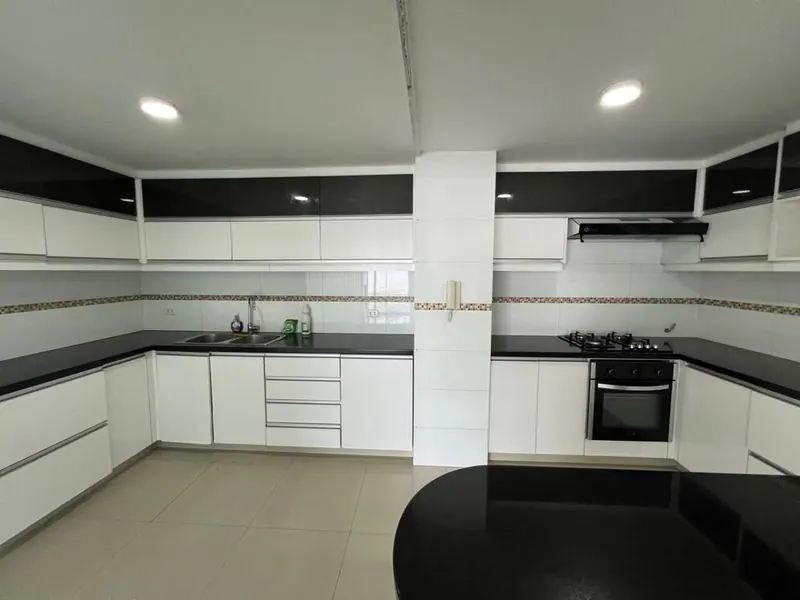 379.70 m² apartment for sale in Urbari, Versalles building: foto 5 de 23