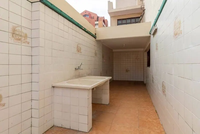 Casa de 5 dormitorios en venta en la zona Las Américas, 2do anillo: foto 14 de 27
