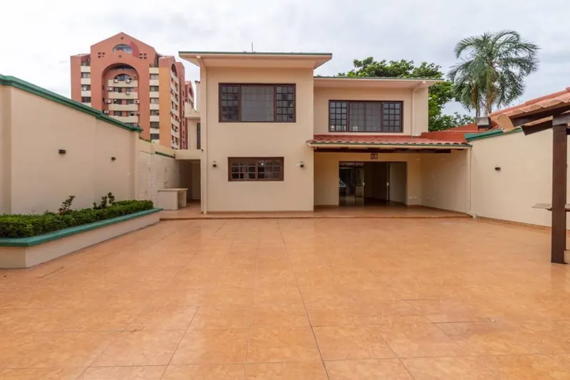 Casa de 5 dormitorios en venta en la zona Las Américas, 2do anillo: foto 16 de 27