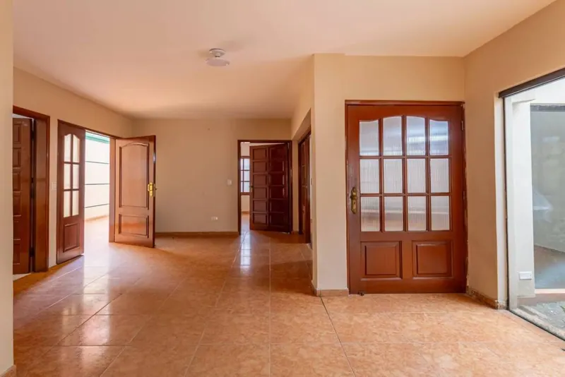Casa de 5 dormitorios en venta en la zona Las Américas, 2do anillo: foto 26 de 27