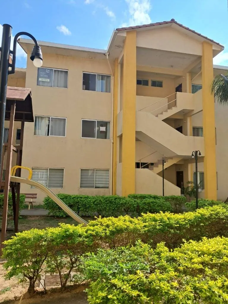 Departamento de 96 m² en venta en el condominio Los Ángeles, Zona Este: foto 1 de 19