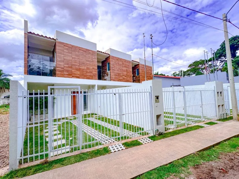 Casa de 3 dormitorios en venta en la urbanización Fenicia Neo: foto 1 de 12