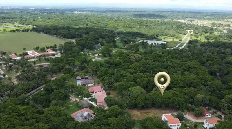 Terreno de 3.000 m² en venta en el Urubó, zona Santa Ana del Trejo: foto 1 de 12