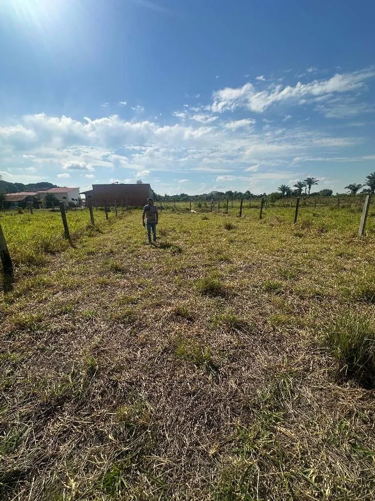 250 m² lot for sale in the Villa Alina development, Warnes: foto 3 de 6