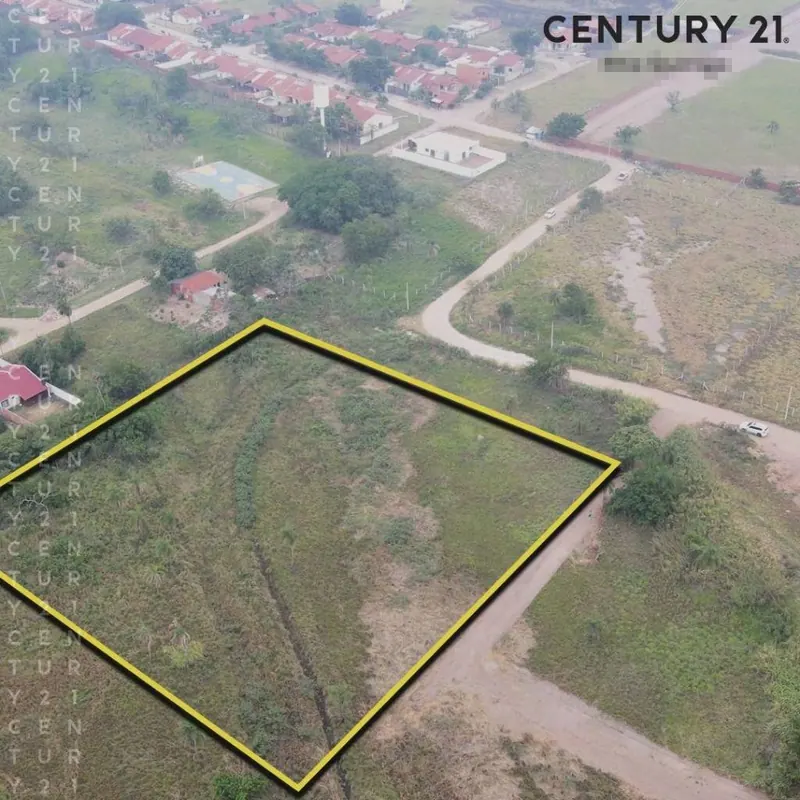 Terreno de 9.550 m² en venta en la urbanización Aqualand, Warnes: foto 1 de 4