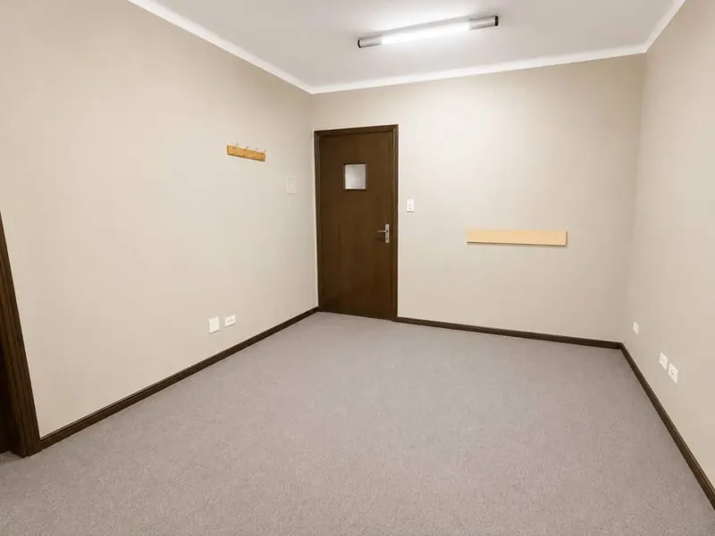 Oficina de 12 m² en alquiler en el Centro: foto 6 de 14