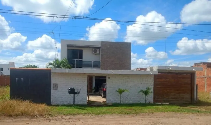 House with independent apartment for anticrético in Los Totaises