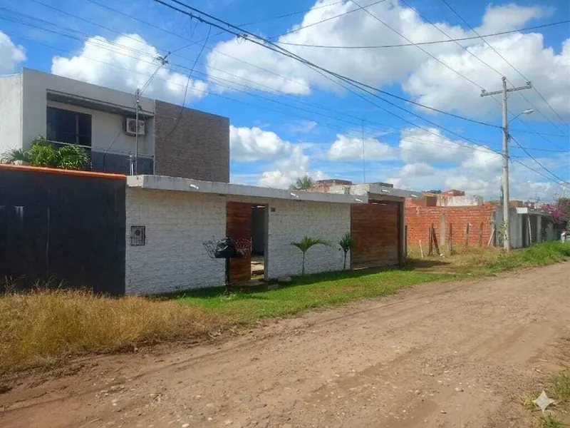 Casa con departamento independiente en anticrético en Los Totaises: foto 4 de 25