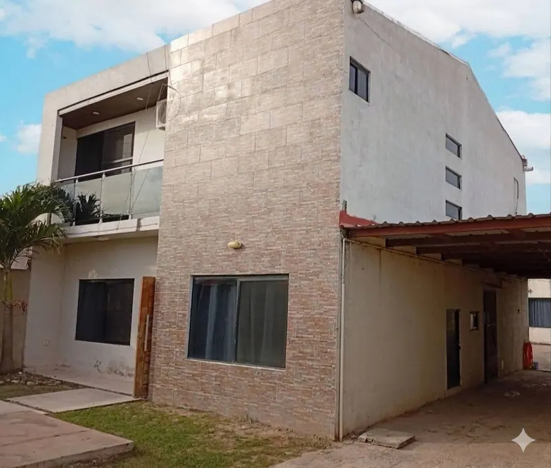 Casa con departamento independiente en anticrético en Los Totaises: foto 7 de 25