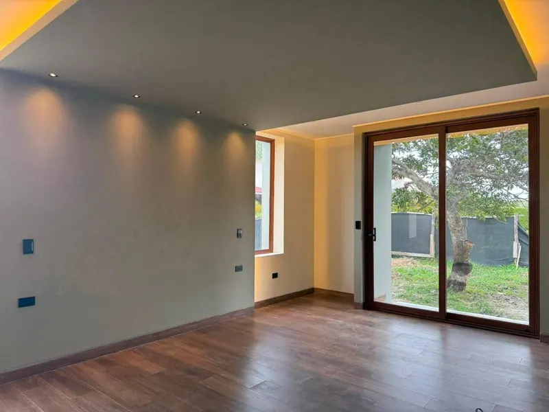 Casa a estrenar en venta en el condominio Arelis, Urubó: foto 11 de 30