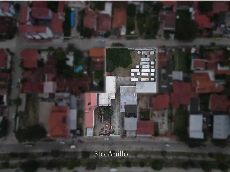 Edificio comercial en venta sobre la Av. Santos Dumont, 5to anillo: foto 2 de 5