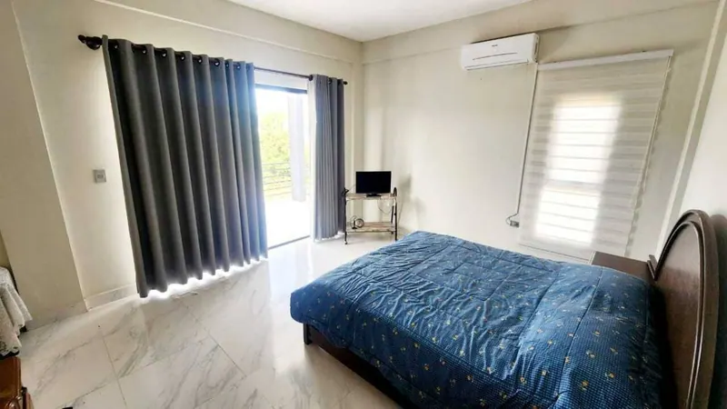 4-bedroom house for sale in Valle Sánchez, Warnes: foto 6 de 7