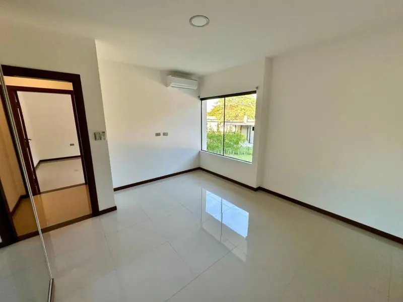 3-bedroom house for sale in Urubó Golf, with pool: foto 8 de 18