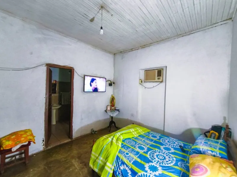 Casa de 3 dormitorios en venta en la Zona Este, salida a dos calles: foto 9 de 17