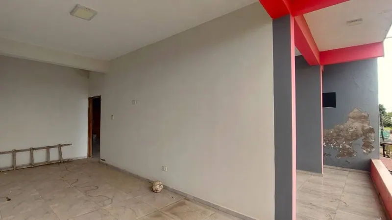 Casa de uso comercial en venta sobre avenida en la Zona Este: foto 10 de 19