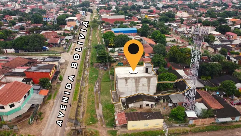 Casa de uso comercial en venta sobre avenida en la Zona Este: foto 17 de 19