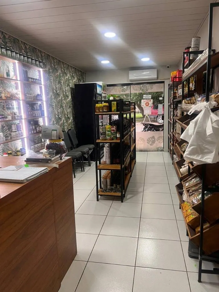 Casa de uso comercial en venta sobre avenida en Remanso 1, Zona Norte: foto 5 de 14