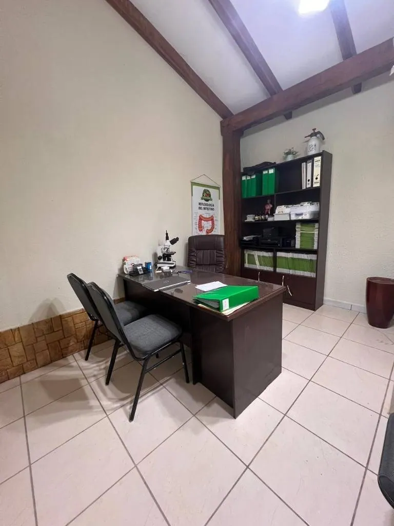 Casa de uso comercial en venta sobre avenida en Remanso 1, Zona Norte: foto 7 de 14
