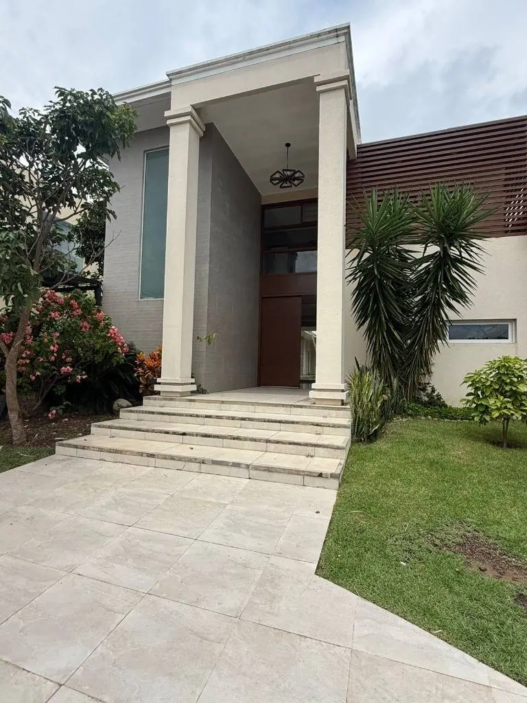 3-bedroom house for sale in the Santa Cruz la Vieja gated community: foto 5 de 22