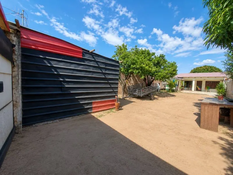House for sale on Av. Alemana and 8th ring, 241.55 m²: foto 1 de 7