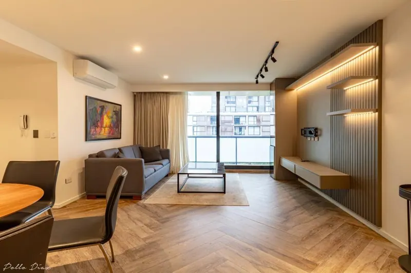 Departamento amoblado de 2 dormitorios en venta en You Plaza: foto 2 de 17