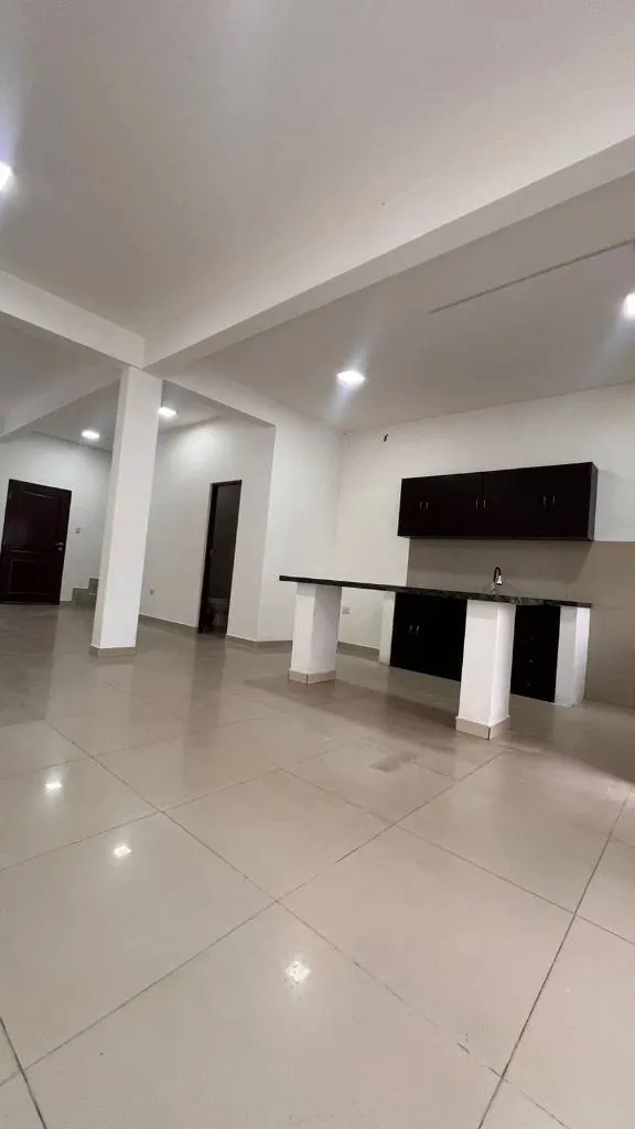 Casa de 3 dormitorios en venta cerca de la Av. Paragua, Zona Oeste: foto 4 de 11