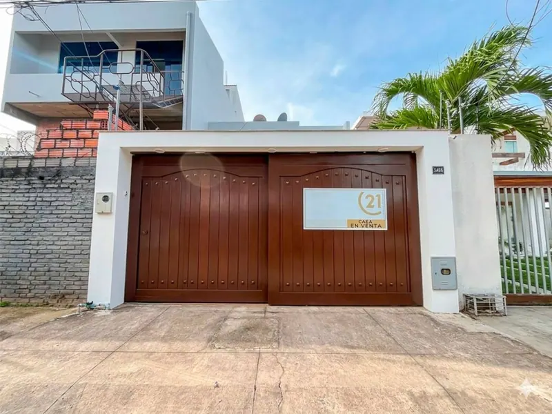 Casa de 2 dormitorios en venta cerca de la Av. Santos Dumont: foto 3 de 12