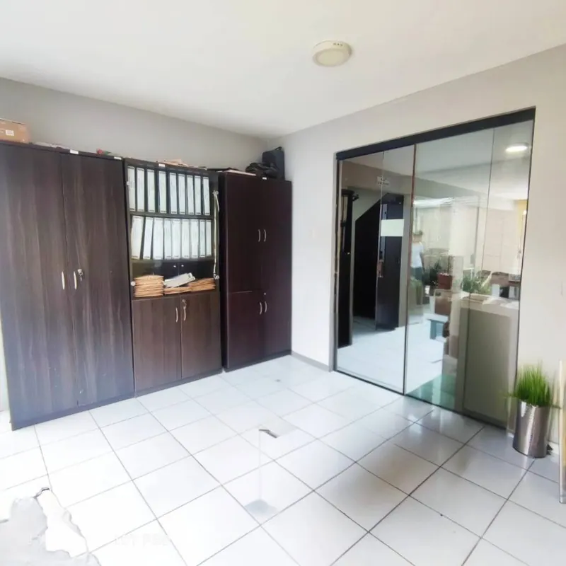 Casa de 2 dormitorios en venta cerca de la Av. Santos Dumont: foto 10 de 12