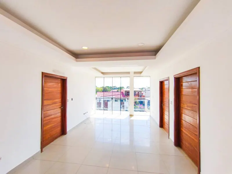 Casa de 5 dormitorios con galpón en venta en la Zona Este: foto 7 de 18
