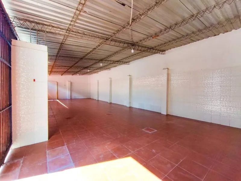 Casa de 5 dormitorios con galpón en venta en la Zona Este: foto 12 de 18