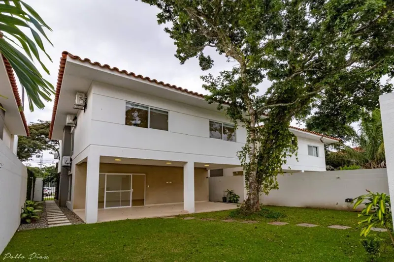 3-bedroom house for sale in the Bosques de la Colina gated community: foto 1 de 12