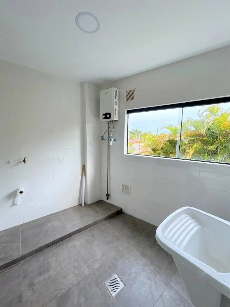 House for sale in the Lomas del Bosque gated community, Urubó: foto 11 de 27